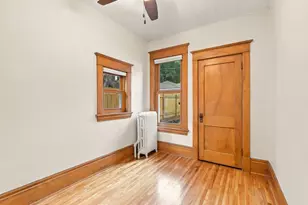 1129 Edmund Ave, Saint Paul, MN 55104 - Photo 12