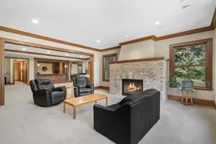 1070 Ferndale Rd W, Wayzata, MN 55391 - Photo 82
