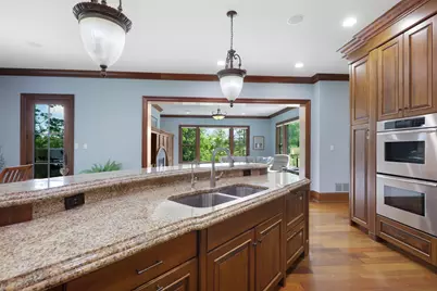 1070 Ferndale Road W, Wayzata, MN 55391 - Photo 32