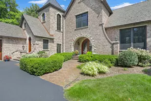 1070 Ferndale Rd W, Wayzata, MN 55391 - Photo 106