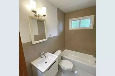 616 Ivy Avenue E, Saint Paul, MN 55101 - Photo 6