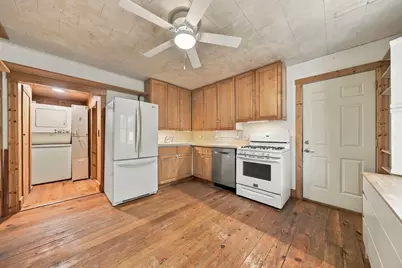 536 E Maple Street, River Falls, WI 54022 - Photo 8