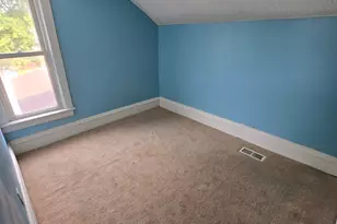 1025 McLean Ave, Saint Paul, MN 55106 - Photo 10
