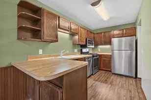 7205 Pontiac Cir, Chanhassen, MN 55317 - Photo 10