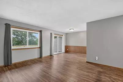 7205 Pontiac Circle, Chanhassen, MN 55317 - Photo 8