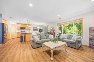 26505 Pond Ct, Elko New Market, MN 55020 - Photo 8