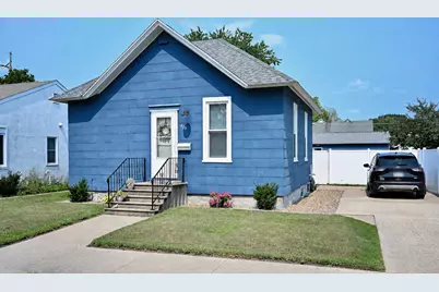 410 E King Street, Winona, MN 55987 - Photo 2