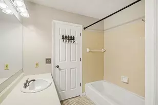 4213 Oakmede Ln, White Bear Lake, MN 55110 - Photo 24