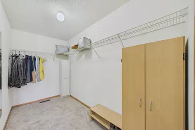 1240 County Road D E #3, Maplewood, MN 55109 - Photo 16