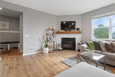 4040 Zircon Lane N, Plymouth, MN 55446 - Photo 4