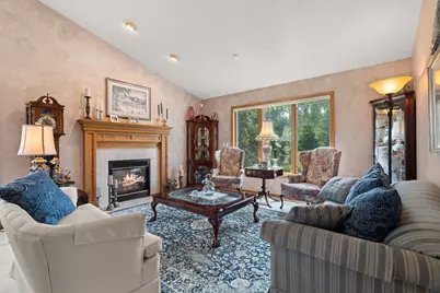 232 Wildflower Court, Vadnais Heights, MN 55127 - Photo 6