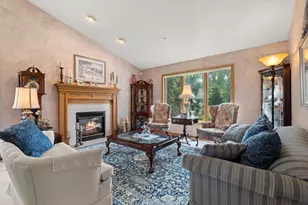 232 Wildflower Ct, Vadnais Heights, MN 55127 - Photo 6