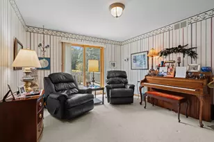 232 Wildflower Ct, Vadnais Heights, MN 55127 - Photo 18