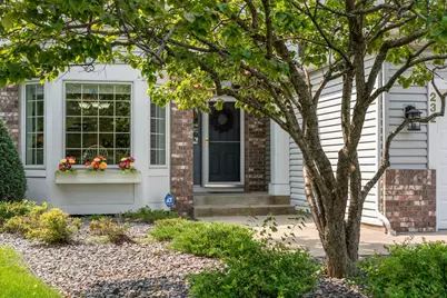 232 Wildflower Court, Vadnais Heights, MN 55127 - Photo 34