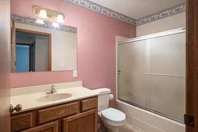 310 Haralson Lane, La Crescent, MN 55947 - Photo 8