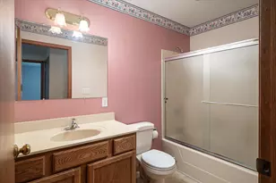 310 Haralson Ln, La Crescent, MN 55947 - Photo 8