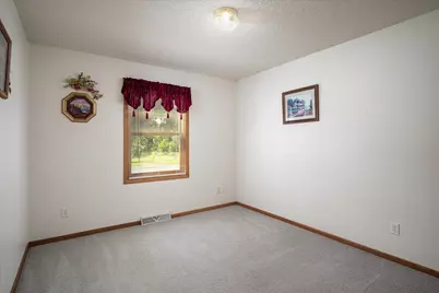 310 Haralson Lane, La Crescent, MN 55947 - Photo 12