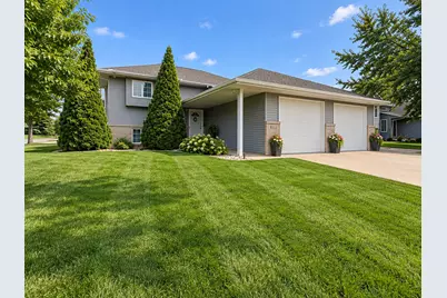 653 Grayhawk Dr, Mankato, MN 56001 - Photo 2