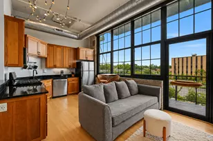 1901 E Hennepin Ave, Minneapolis, MN 55413 - Photo 2