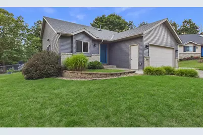 1104 Summit Way, Sauk Rapids, MN 56379 - Photo 1