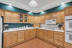 1900 Victoria Rd S, Mendota Heights, MN 55118 - Photo 10