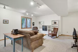 1900 Victoria Rd S, Mendota Heights, MN 55118 - Photo 46