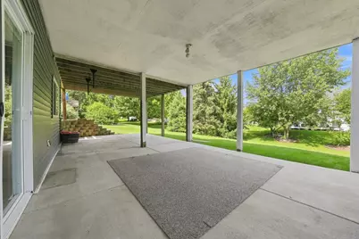2224 Manuela Drive, Chaska, MN 55318 - Photo 58