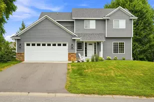 2224 Manuela Dr, Chaska, MN 55318 - Photo 2
