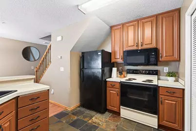 2210 Ranchview Lane N #127, Plymouth, MN 55447 - Photo 12