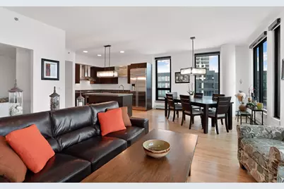 1240 S 2nd Street #1305, Minneapolis, MN 55415 - Photo 2