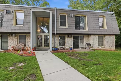 709 11th Avenue S #5, Hopkins, MN 55343 - Photo 2
