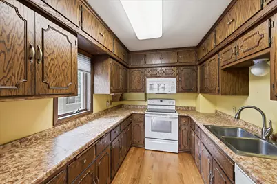 1918 Clear Avenue, Saint Paul, MN 55119 - Photo 6