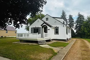 617 3rd Ave, Brewster, MN 56119 - Photo 1
