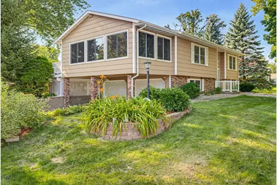 430 Lynn Road SW, Hutchinson, MN 55350 - Photo 2