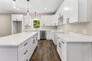 33006 Hilary Cir, Cambridge, MN 55008 - Photo 6