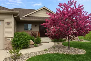 1431 23rd St SE, Saint Cloud, MN 56304 - Photo 2