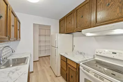 4400 Cedar Lake Road S #3, Saint Louis Park, MN 55416 - Photo 6
