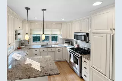 251 W Lake Street, Excelsior, MN 55331 - Photo 2