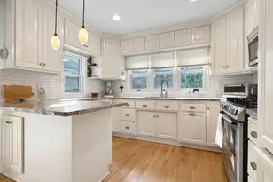 251 W Lake St, Excelsior, MN 55331 - Photo 4