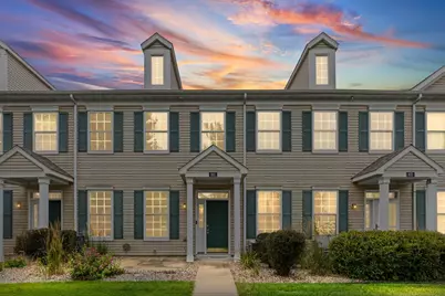 941 Newport Avenue, Shakopee, MN 55379 - Photo 1
