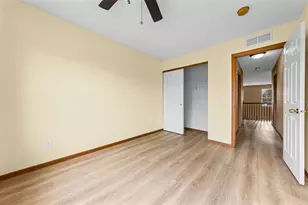 941 Newport Ave, Shakopee, MN 55379 - Photo 28