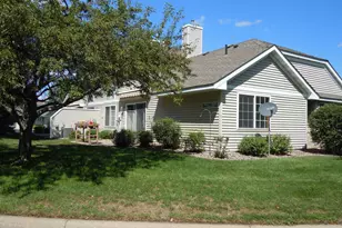 8620 Oxford Ln, Brooklyn Park, MN 55443 - Photo 20