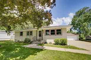 1843 Grant Rd, Arden Hills, MN 55112 - Photo 30