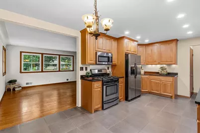 1843 Grant Road, Arden Hills, MN 55112 - Photo 4
