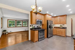 1843 Grant Rd, Arden Hills, MN 55112 - Photo 4