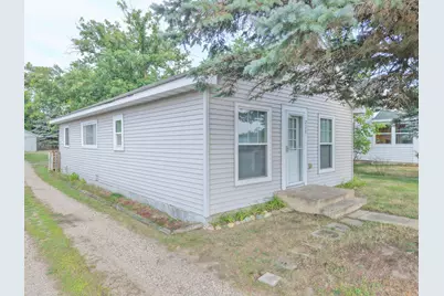 228 Aspen Avenue SE, Menahga, MN 56464 - Photo 2