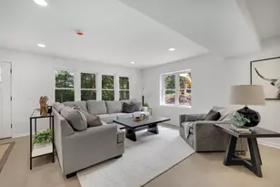 5111 Colonial Dr, Golden Valley, MN 55416 - Photo 2