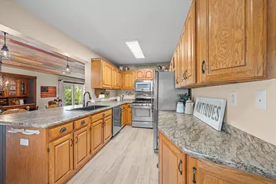 198 Ferndale Street N, Maplewood, MN 55119 - Photo 12