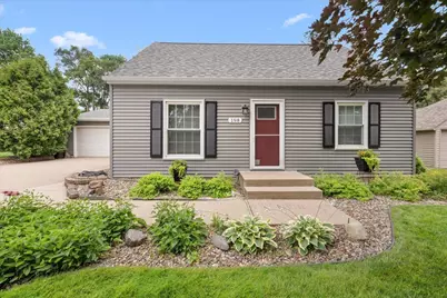 198 Ferndale Street N, Maplewood, MN 55119 - Photo 2