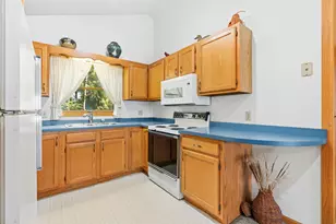 1366 S River Rd, Buffalo City, WI 54622 - Photo 6
